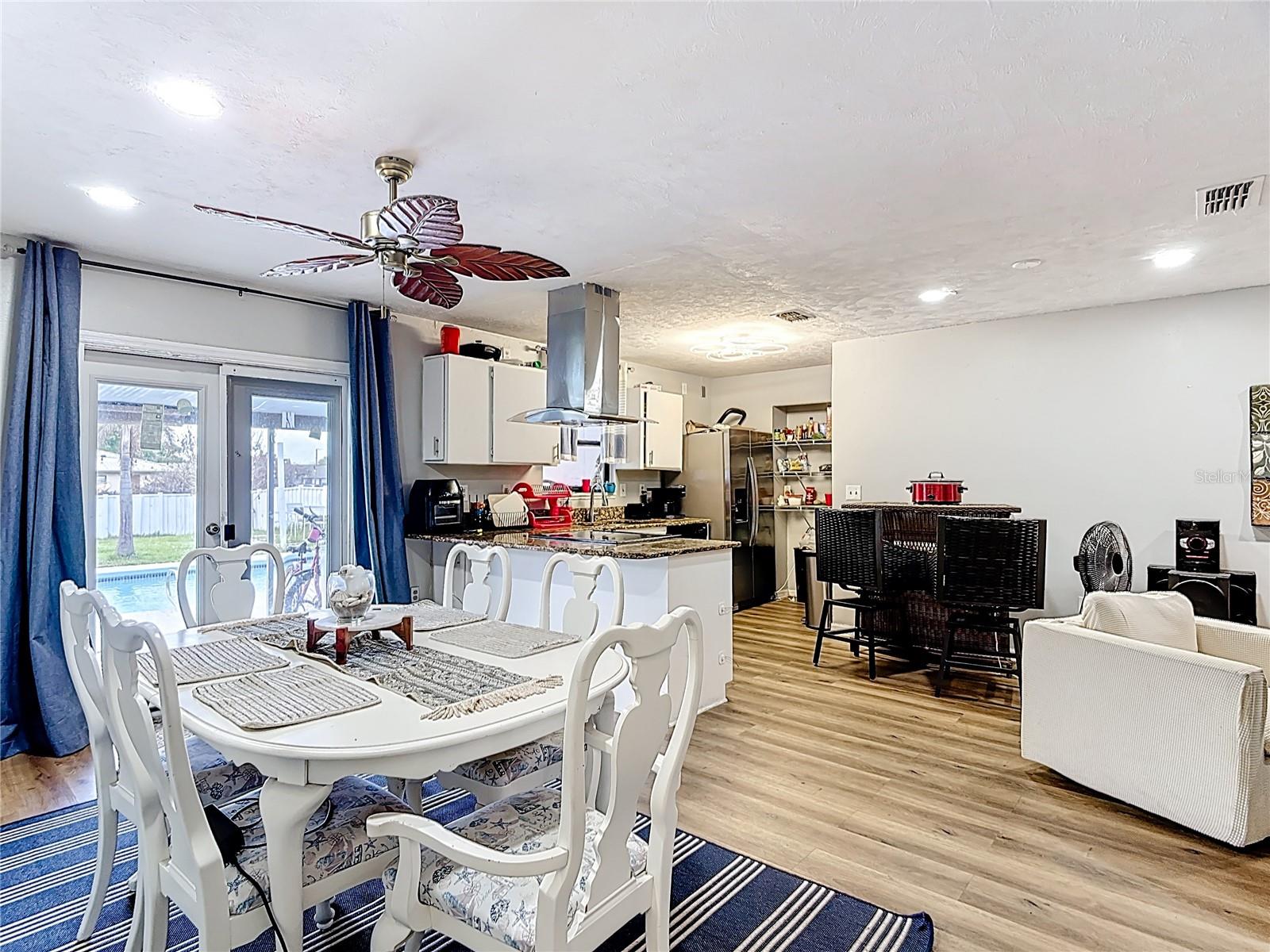 Image 8 of 42 For 106 California Avenue