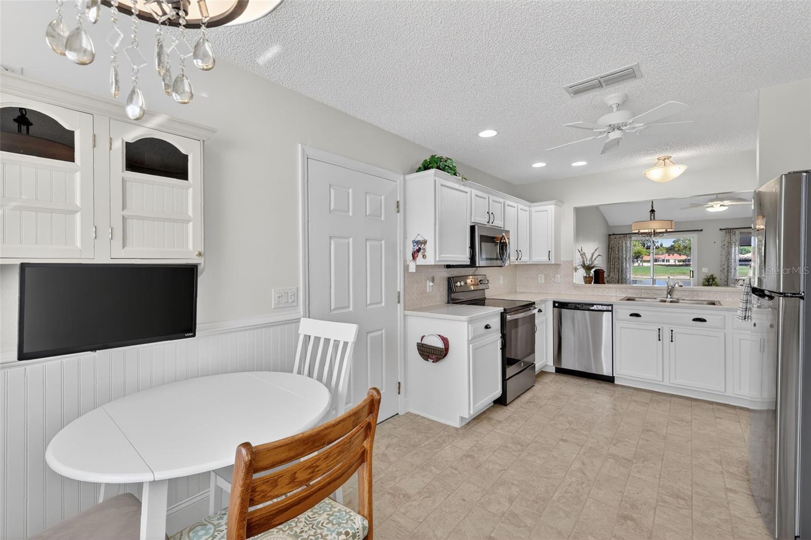 Image 17 of 30 For 1307 Panama Place