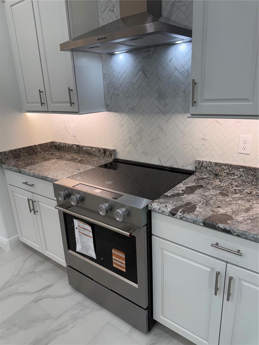 Image 55 of 66 For 421 Chase Street