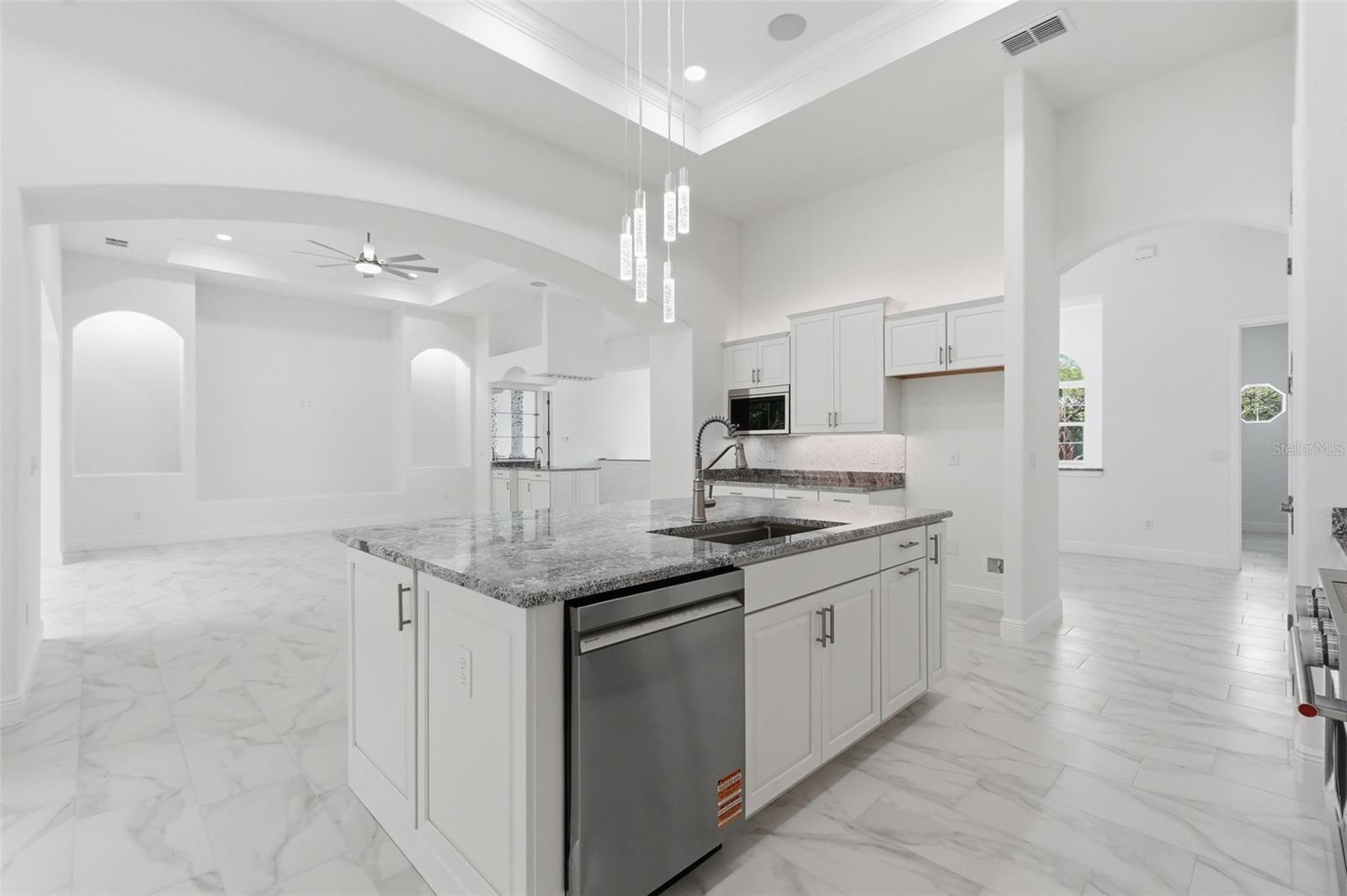 Image 56 of 66 For 421 Chase Street