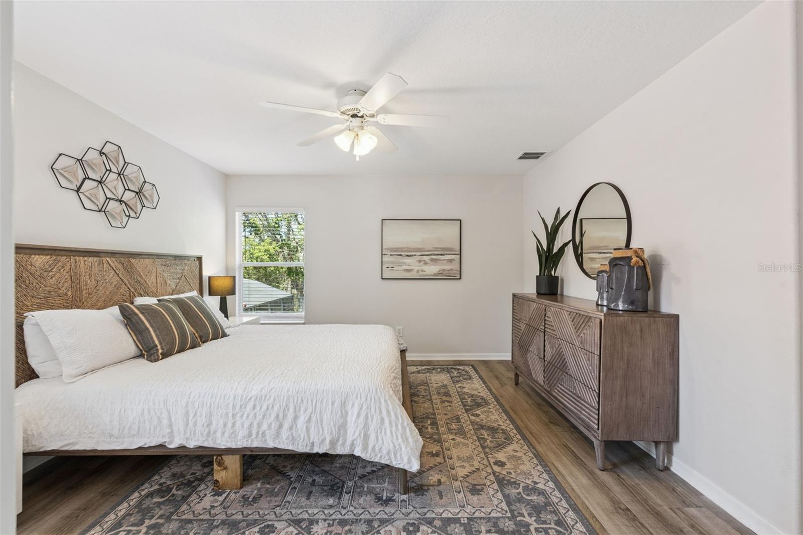 Image 22 of 61 For 110 Orange Cosmos Boulevard