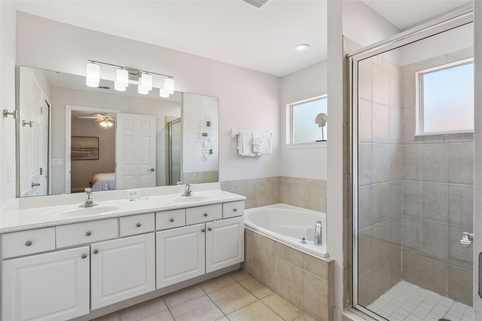 Image 23 of 61 For 110 Orange Cosmos Boulevard