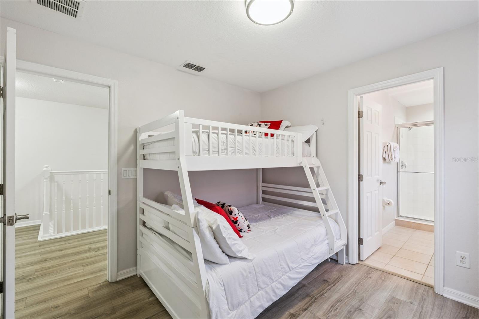 Image 36 of 61 For 110 Orange Cosmos Boulevard