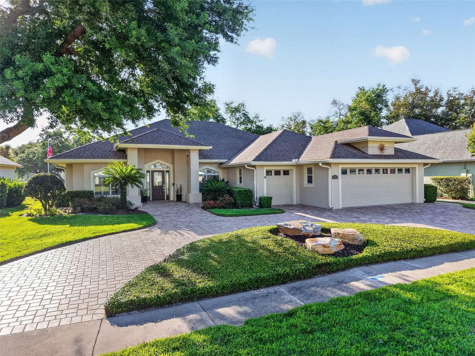 Details for 1880 Edgewater Drive, MOUNT DORA, FL 32757