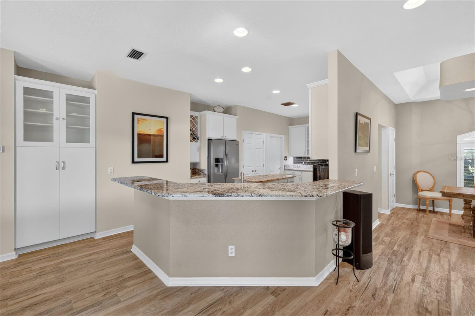 Image 12 of 53 For 1880 Edgewater Drive