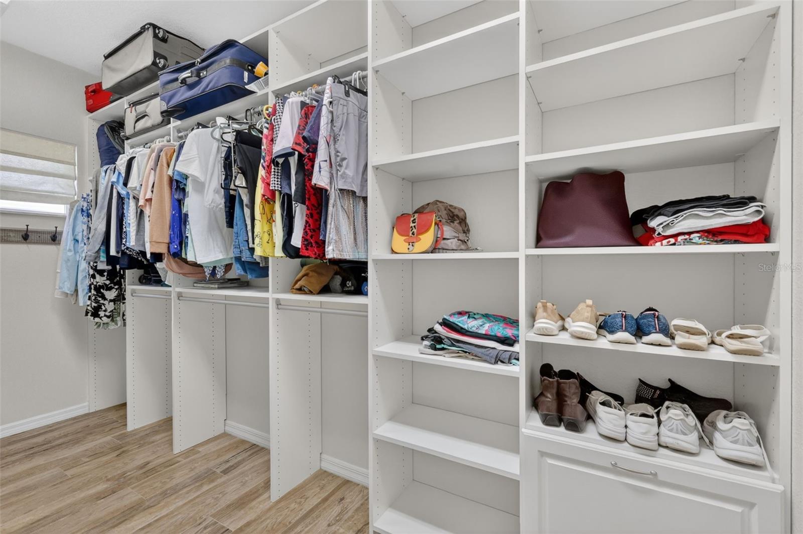 Image 23 of 53 For 1880 Edgewater Drive