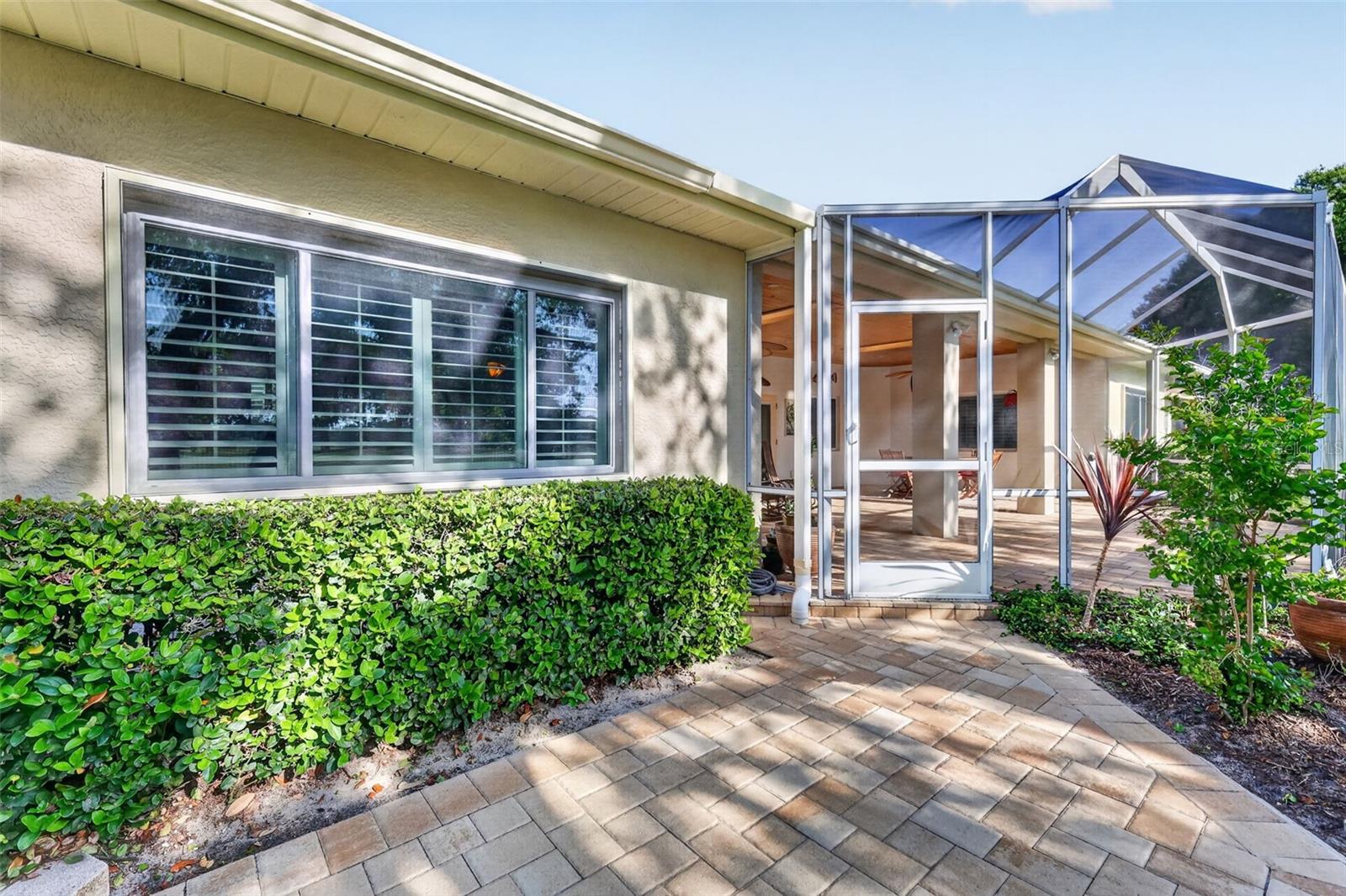 Image 34 of 53 For 1880 Edgewater Drive