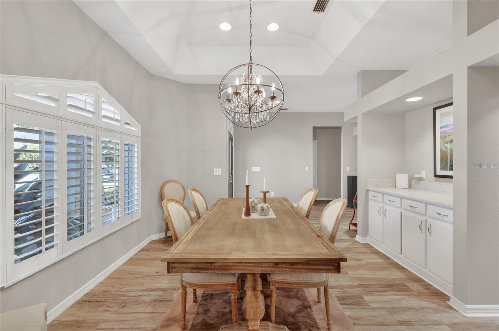 Image 6 of 53 For 1880 Edgewater Drive