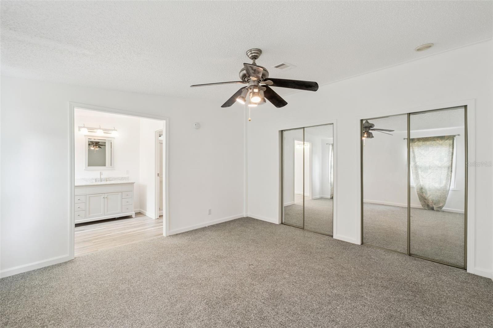 Image 12 of 21 For 42 Maplehurst Avenue