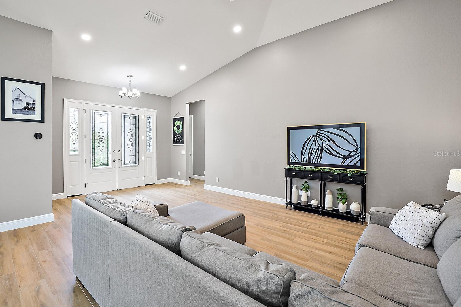 Image 7 of 21 For 5035 125th Loop