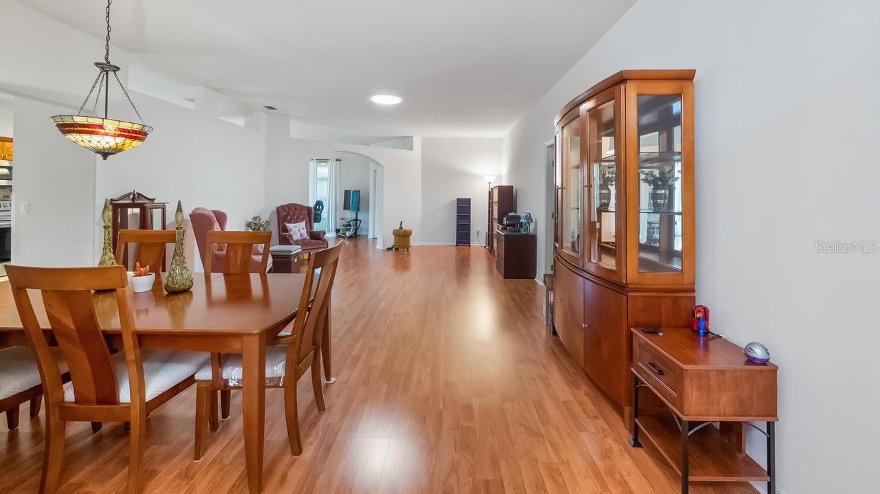 Image 4 of 26 For 2246 Belsfield Circle