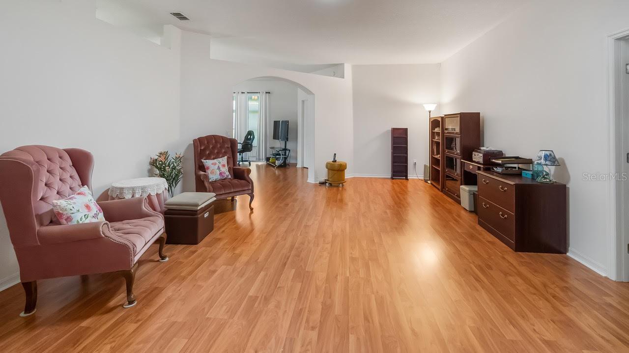 Image 5 of 26 For 2246 Belsfield Circle