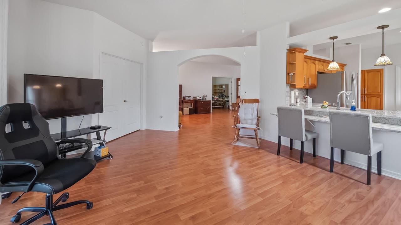 Image 8 of 26 For 2246 Belsfield Circle