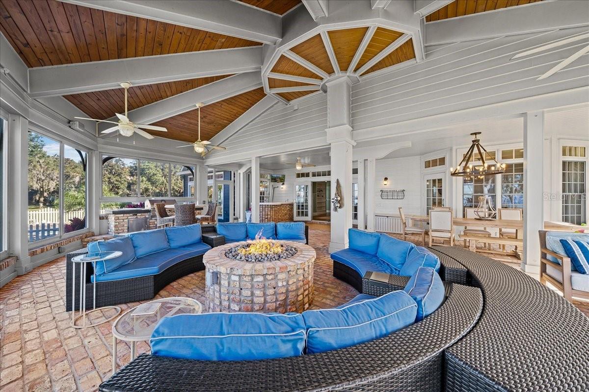 Image 27 of 93 For 1200 Peninsula Drive