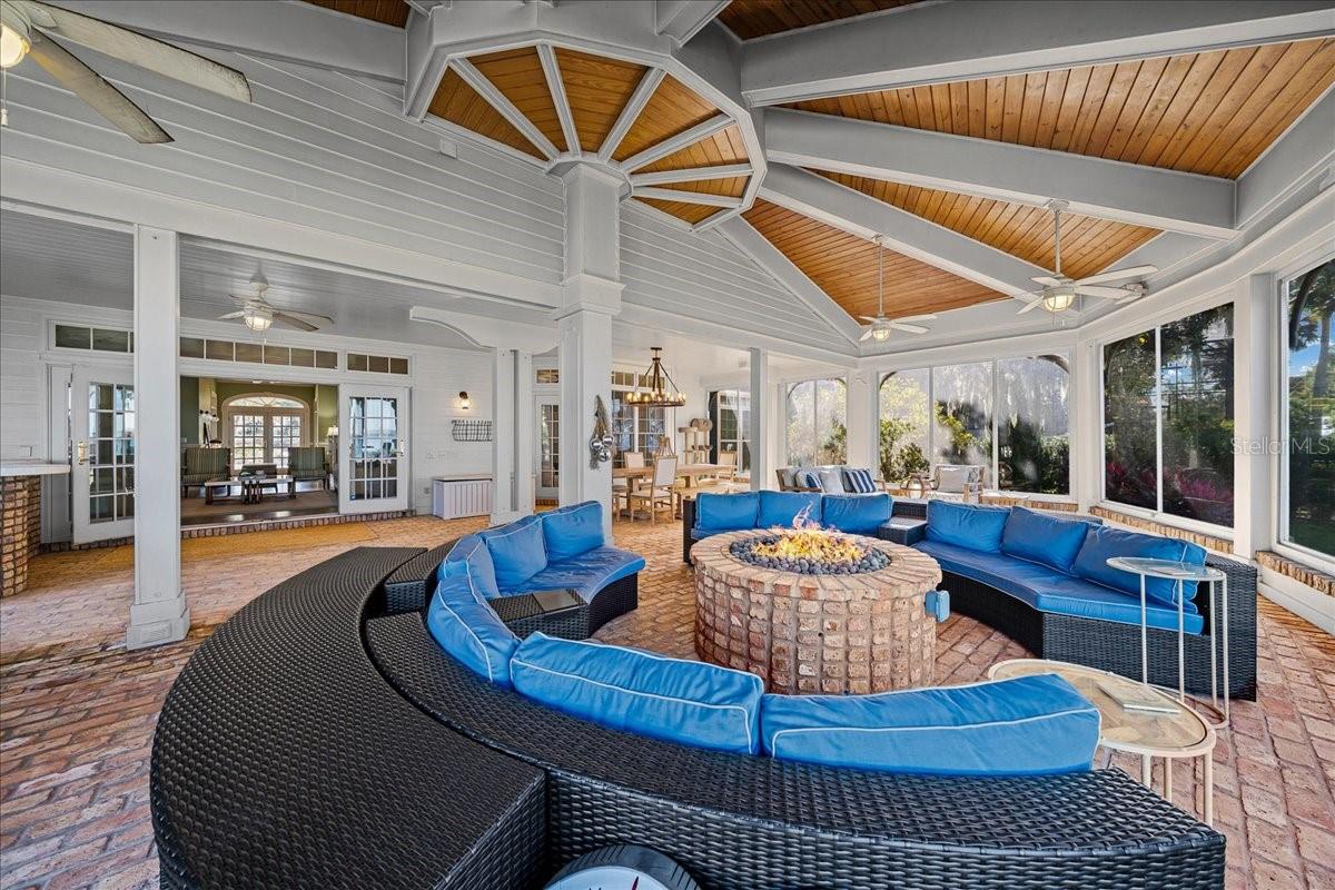 Image 28 of 93 For 1200 Peninsula Drive