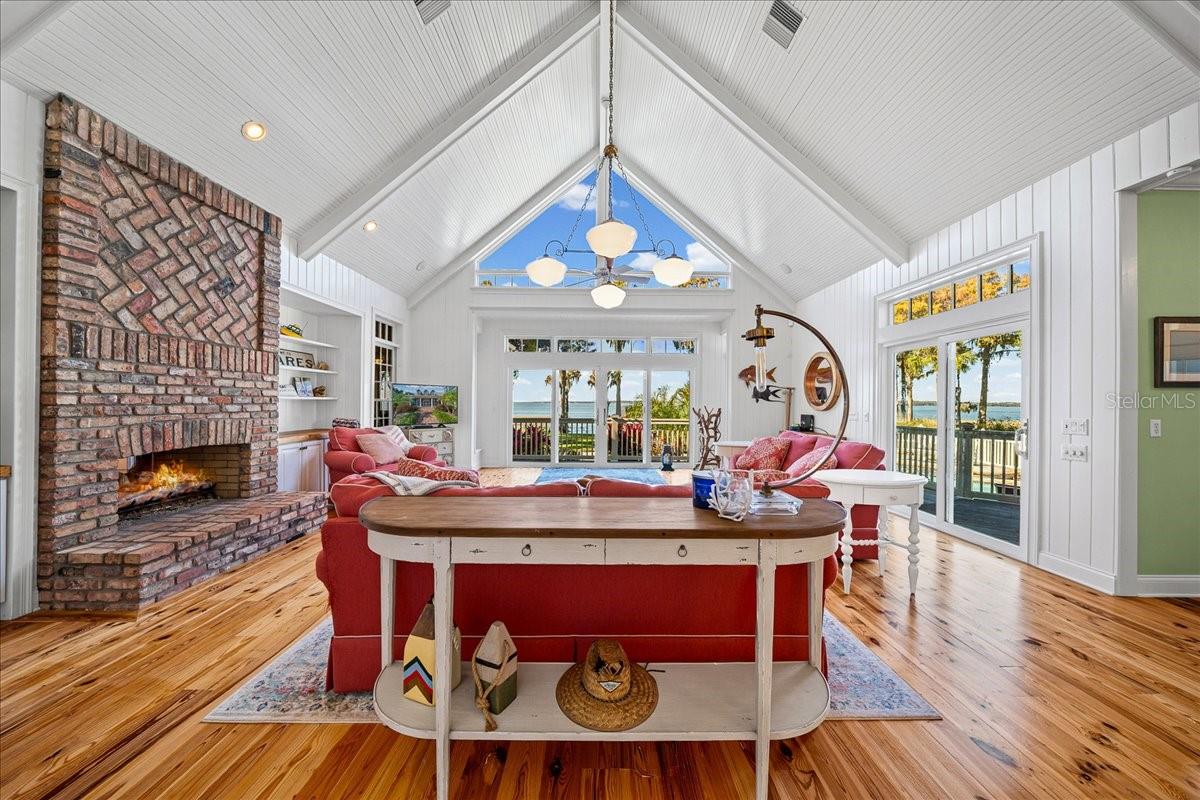 Image 29 of 93 For 1200 Peninsula Drive