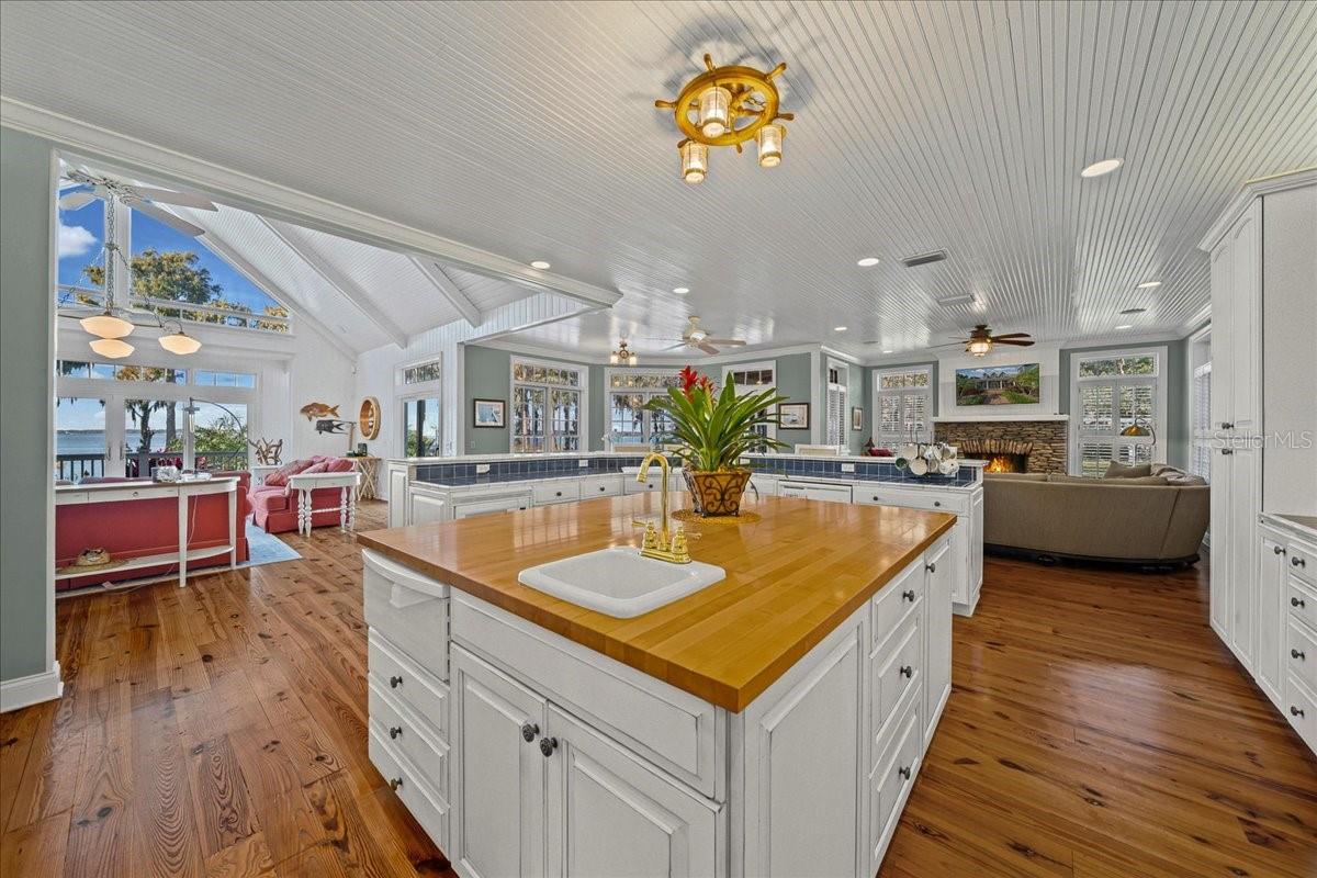 Image 34 of 93 For 1200 Peninsula Drive