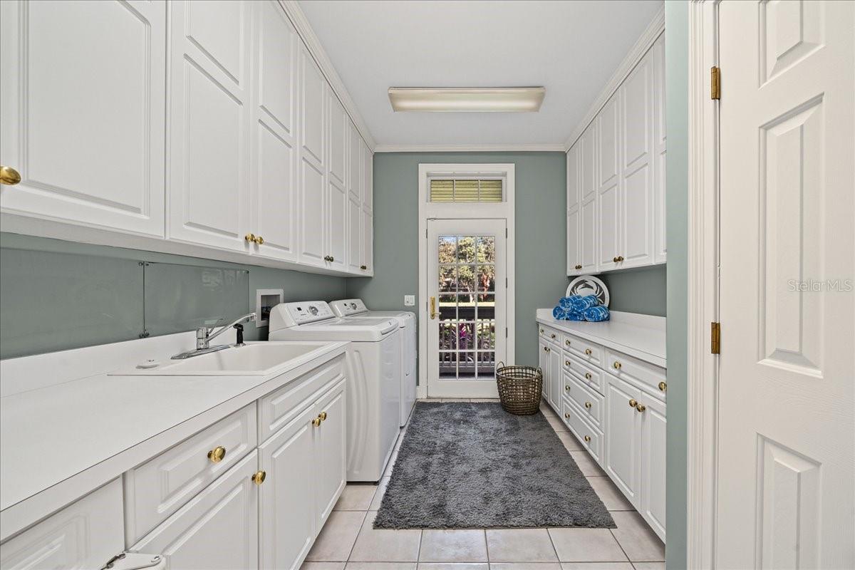 Image 44 of 93 For 1200 Peninsula Drive