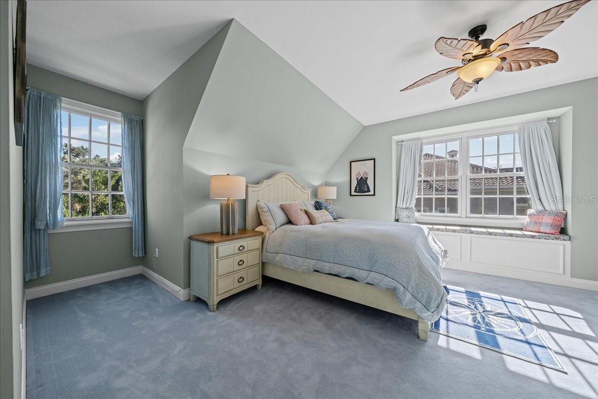 Image 69 of 93 For 1200 Peninsula Drive