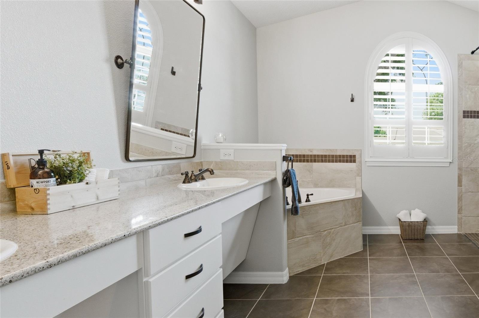 Image 27 of 54 For 12830 Scottish Pine Lane