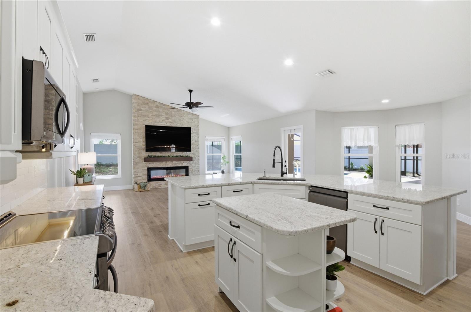 Image 8 of 54 For 12830 Scottish Pine Lane