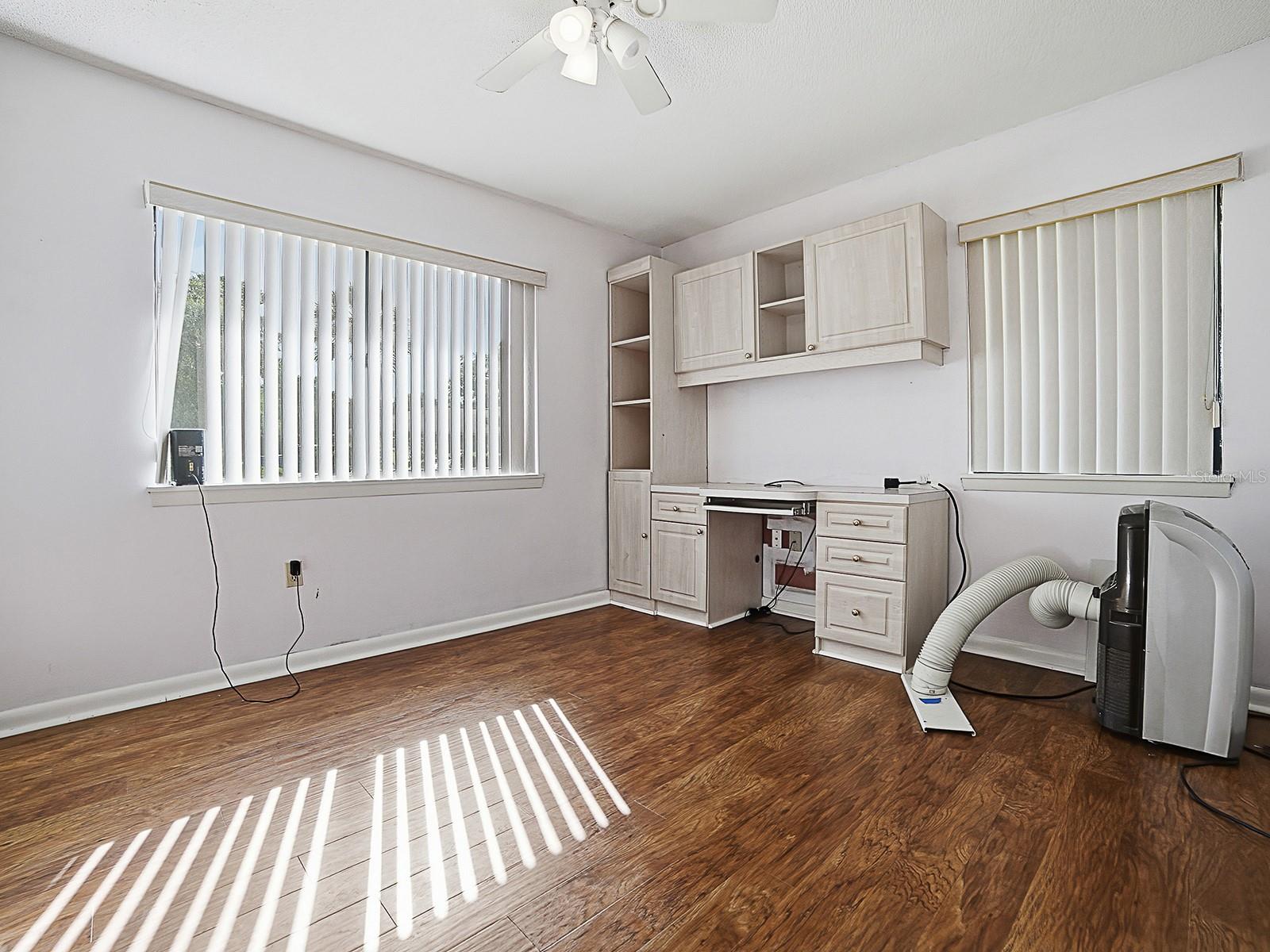 Image 17 of 30 For 104 Peppertree Court