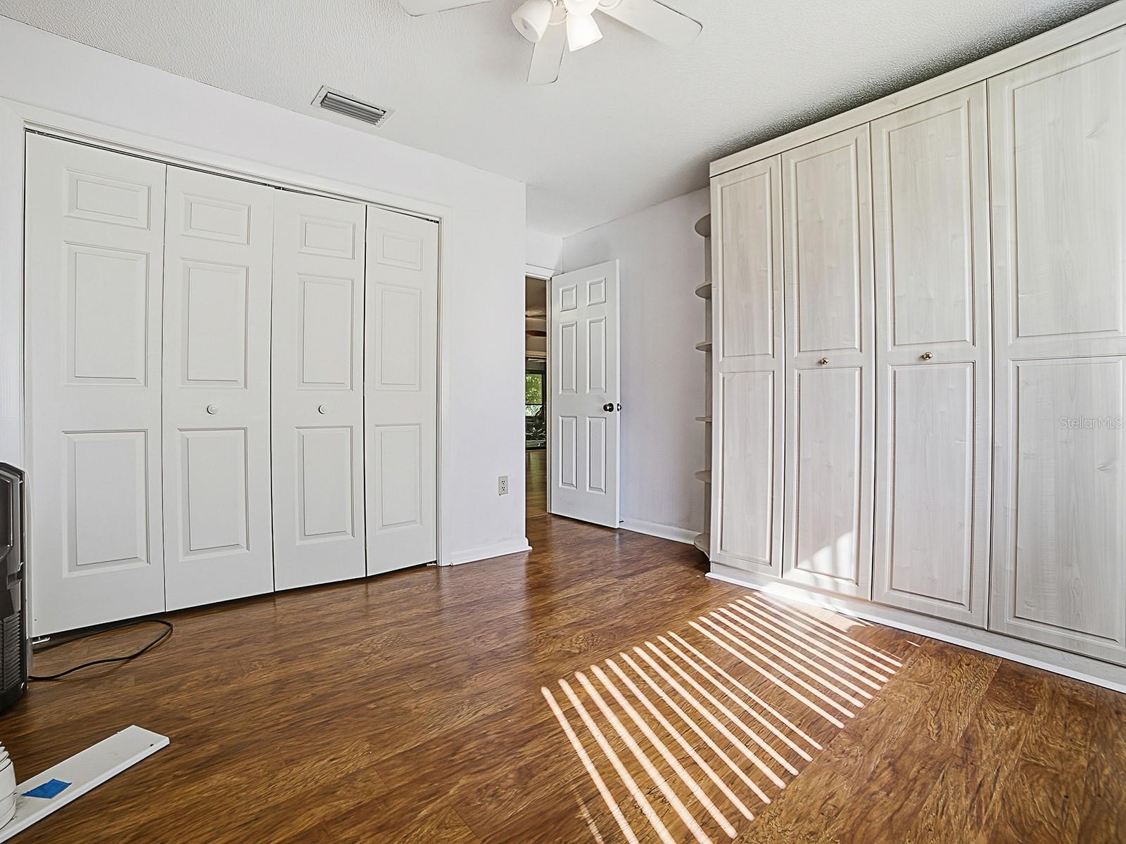 Image 18 of 30 For 104 Peppertree Court