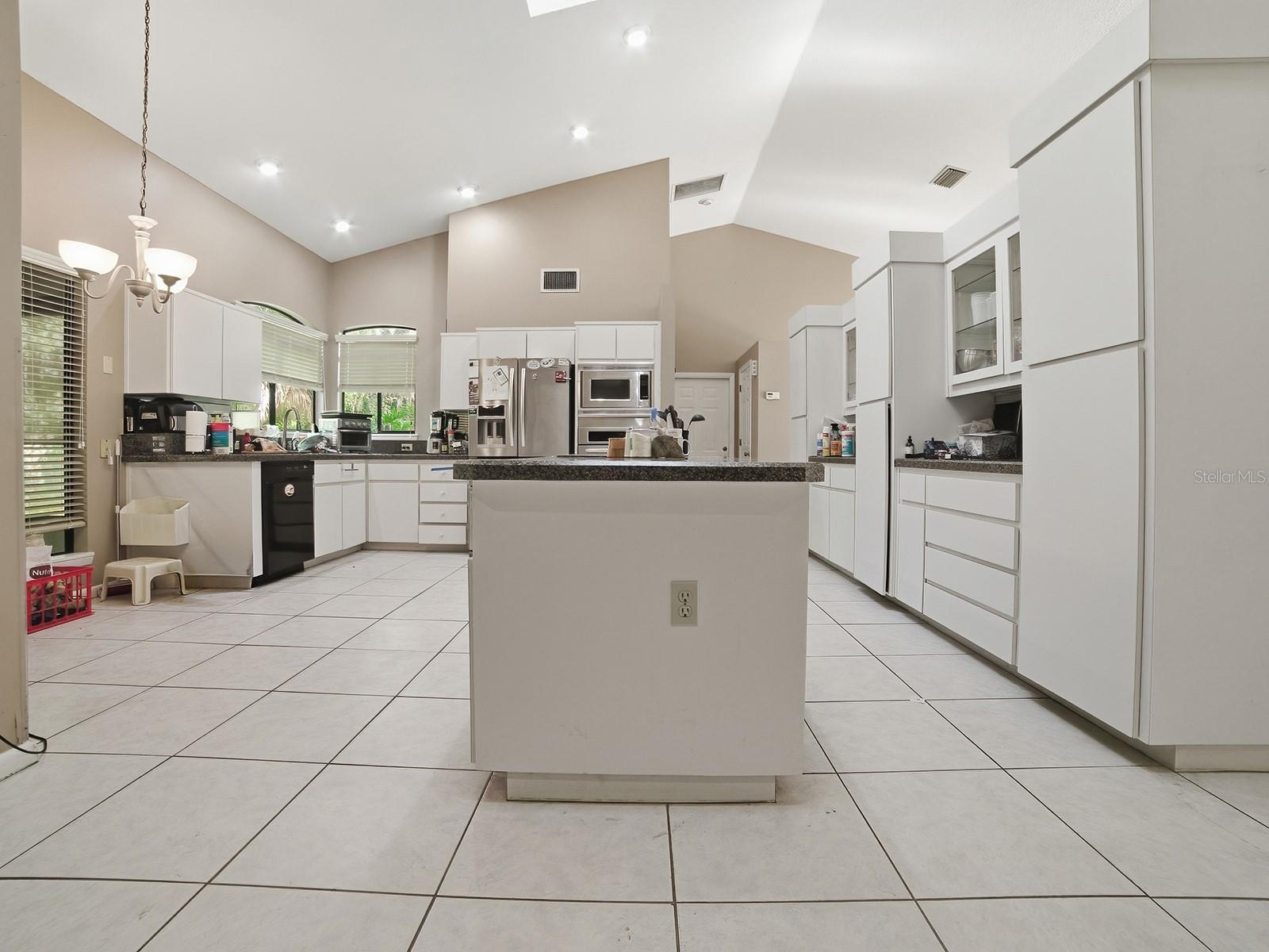 Image 8 of 30 For 104 Peppertree Court