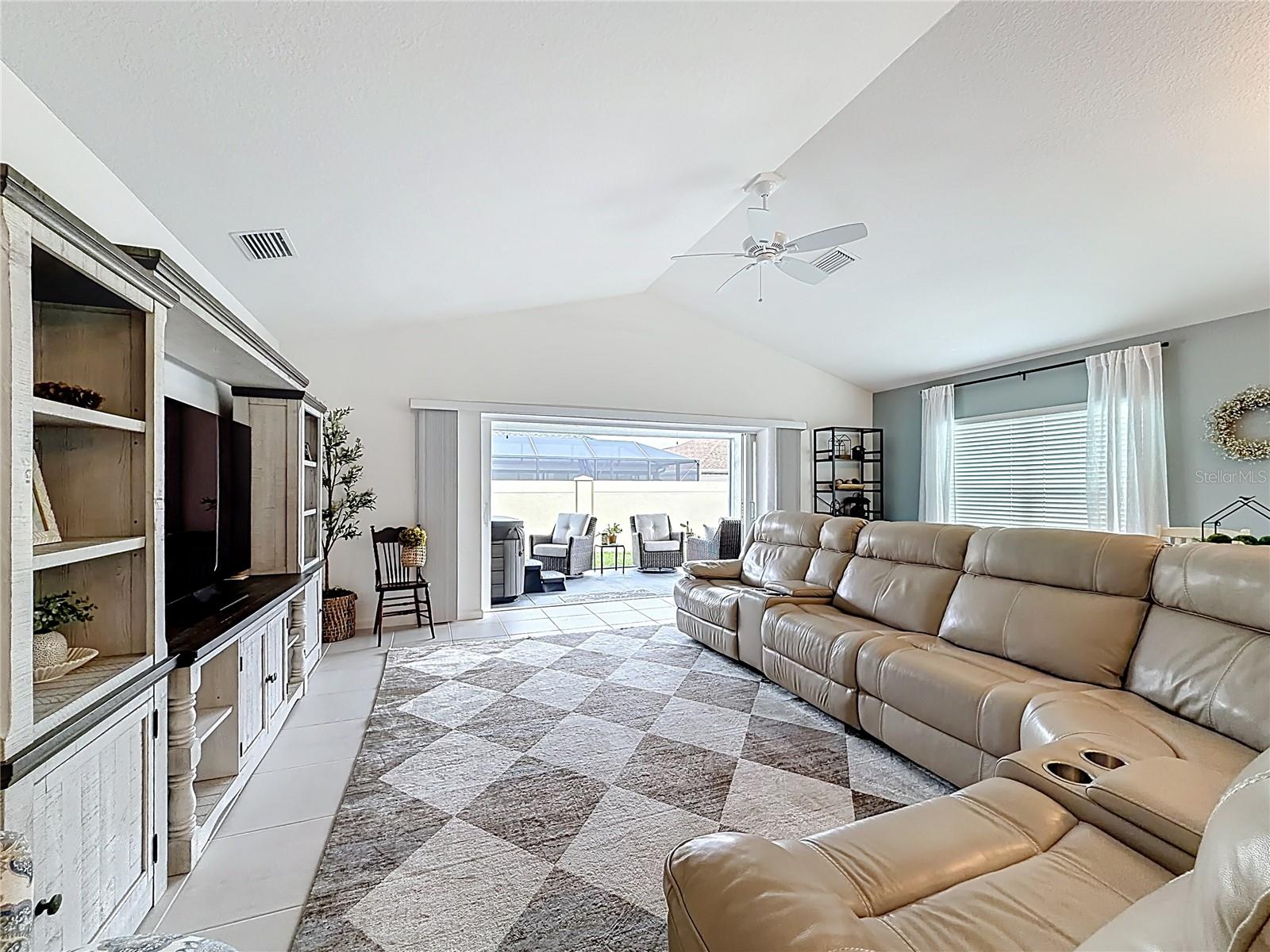 Image 24 of 60 For 1411 Franklin Court