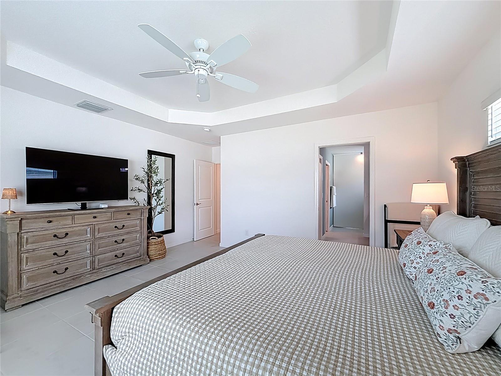 Image 32 of 60 For 1411 Franklin Court