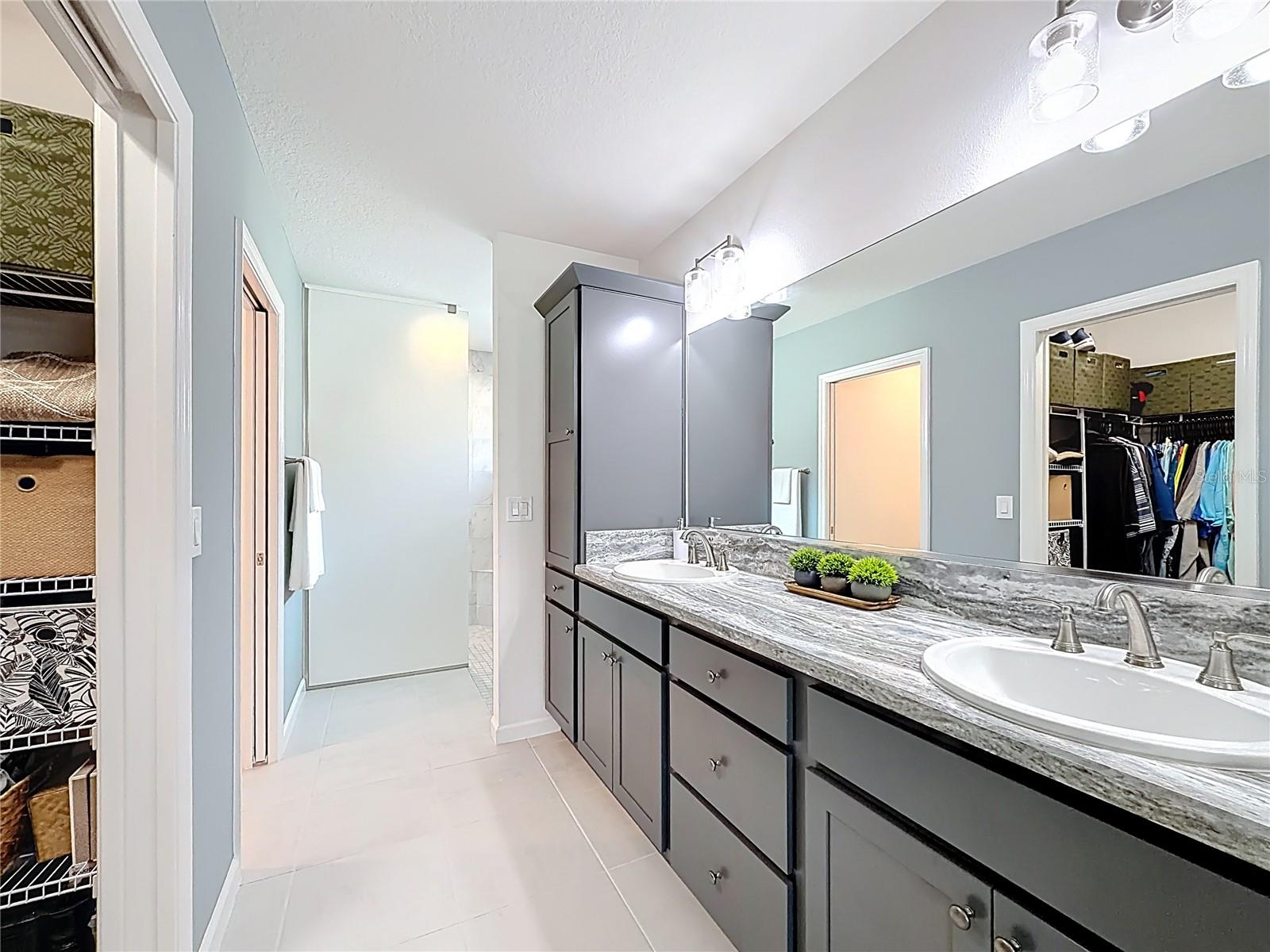 Image 33 of 60 For 1411 Franklin Court