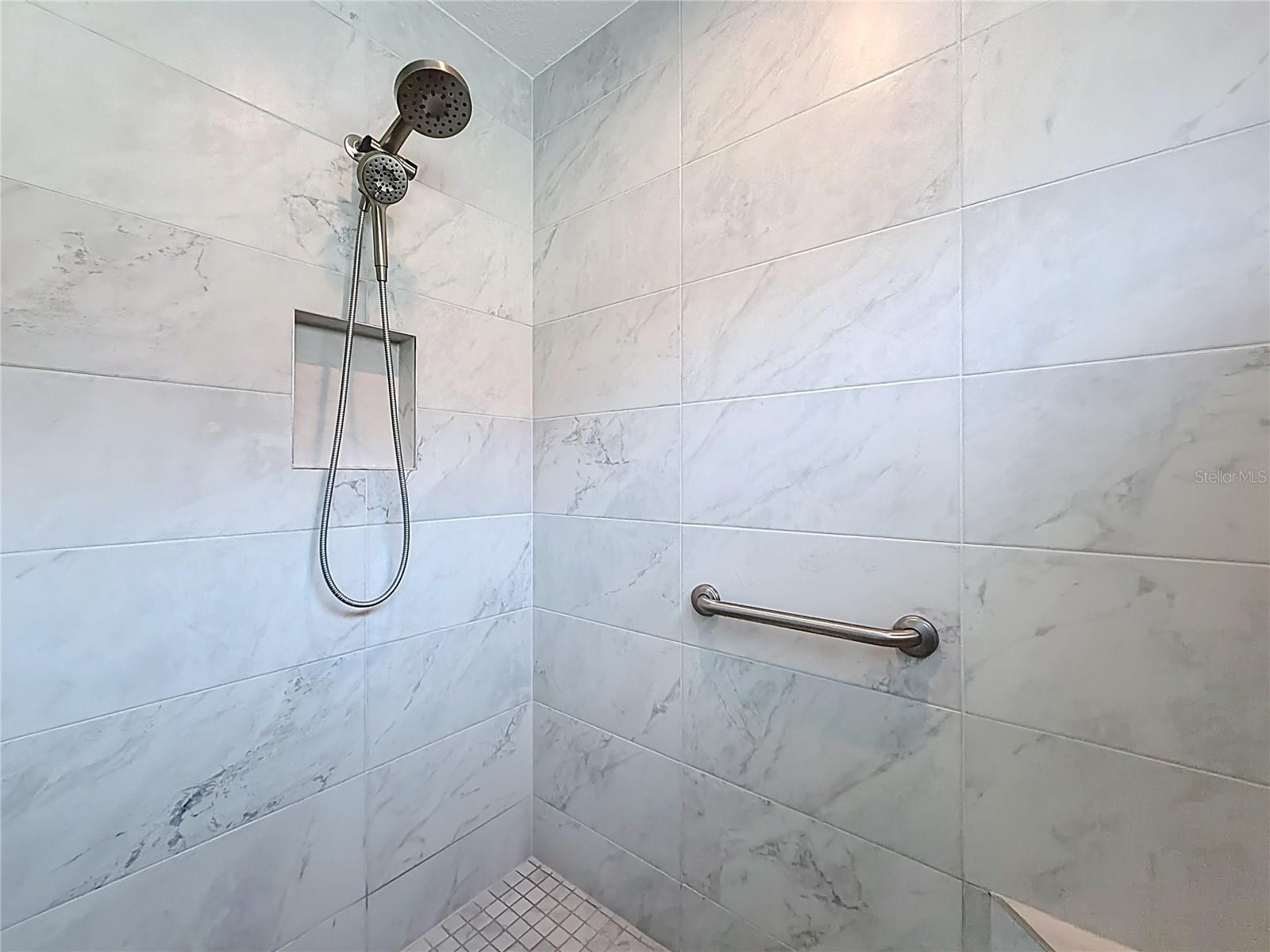 Image 36 of 60 For 1411 Franklin Court