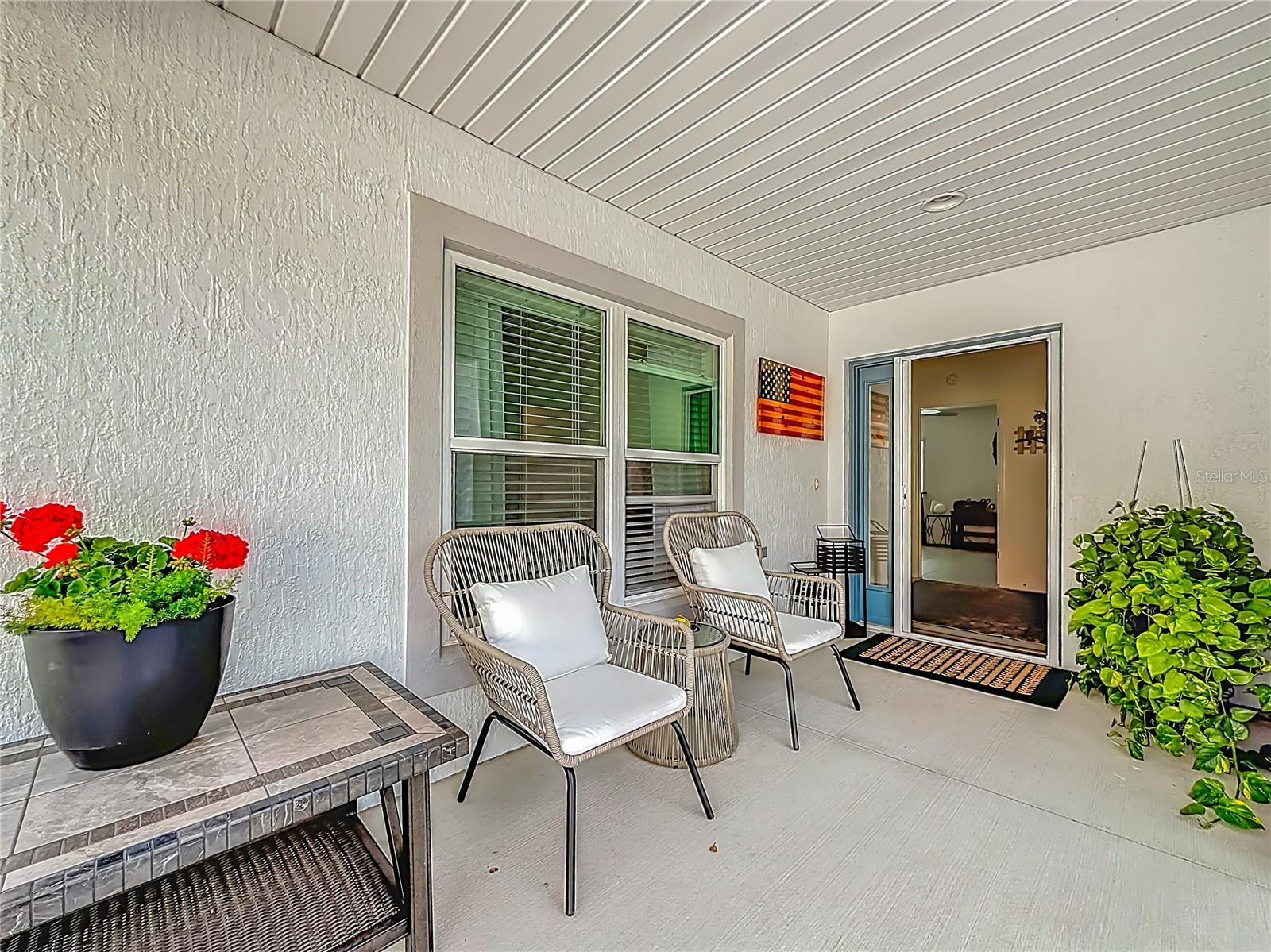 Image 4 of 60 For 1411 Franklin Court