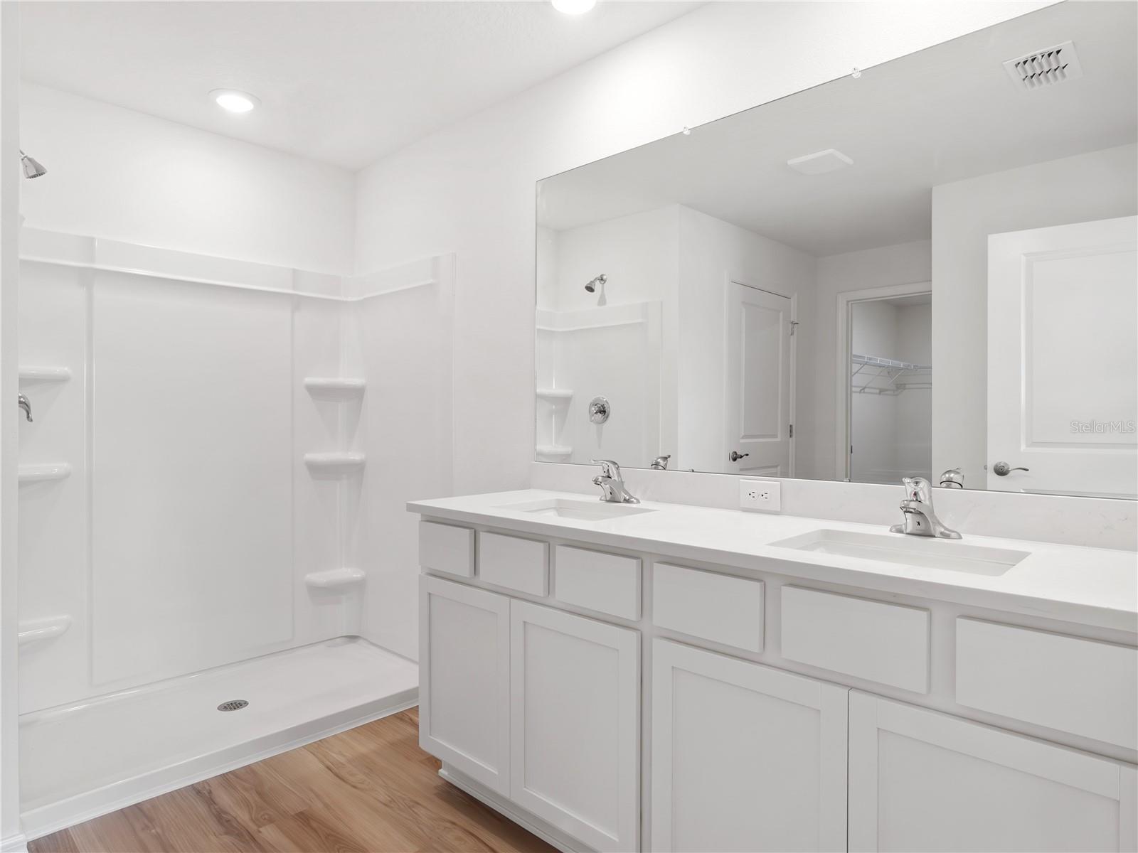 Image 15 of 21 For 7208 113th Place