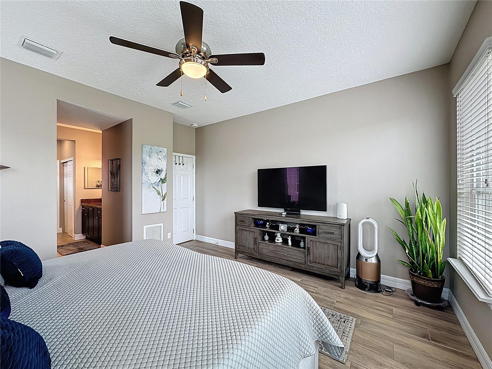 Image 20 of 87 For 108 Mist Flower Lane