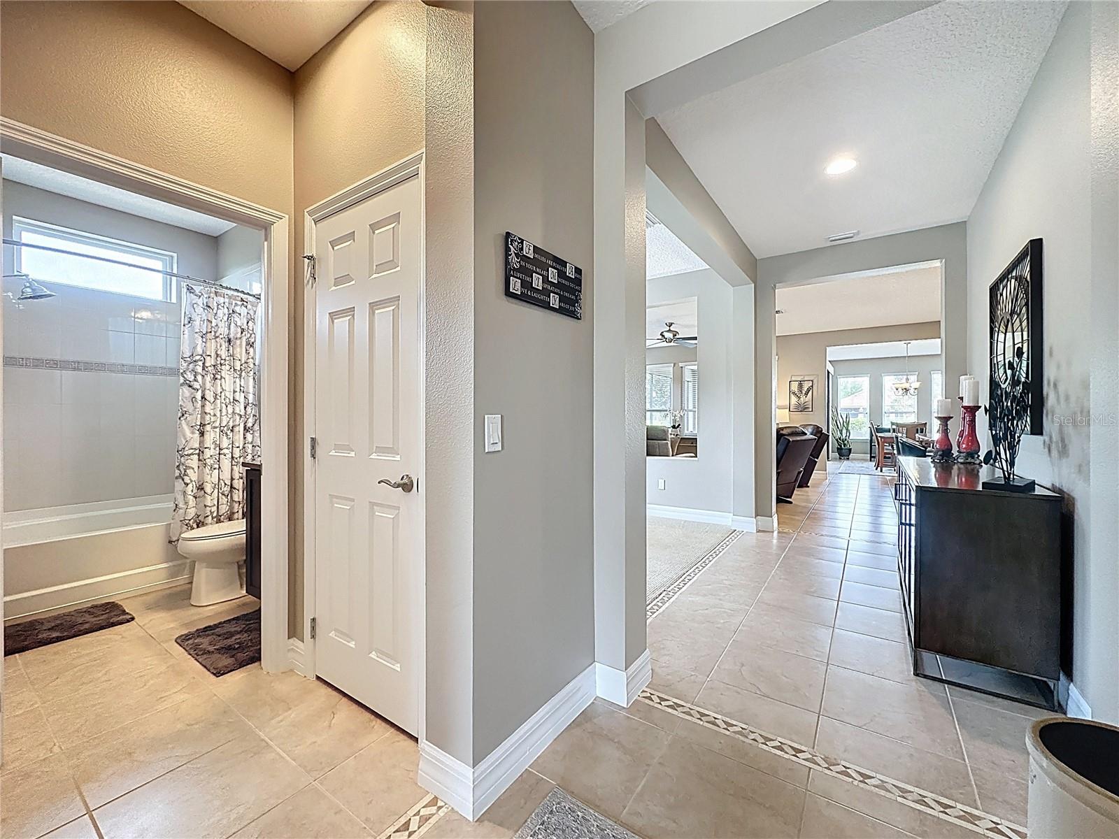 Image 40 of 87 For 108 Mist Flower Lane