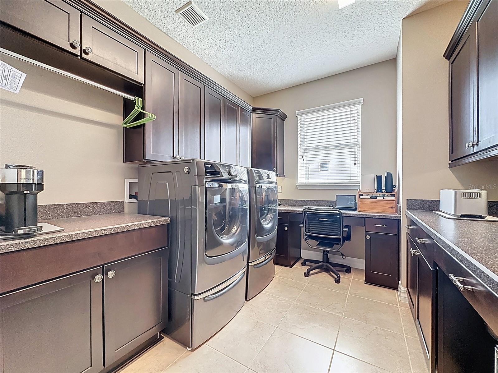 Image 41 of 87 For 108 Mist Flower Lane