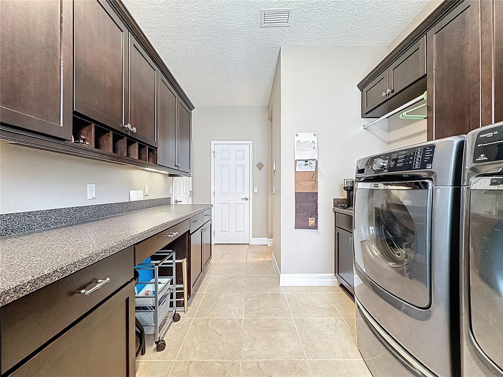 Image 42 of 87 For 108 Mist Flower Lane