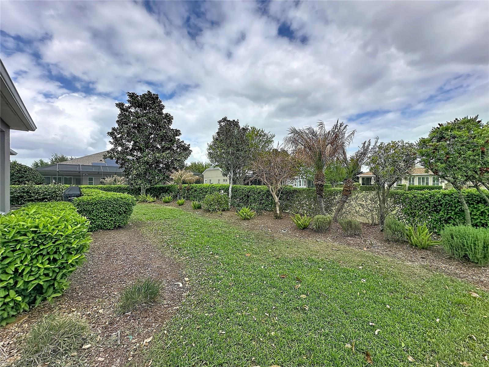 Image 56 of 87 For 108 Mist Flower Lane