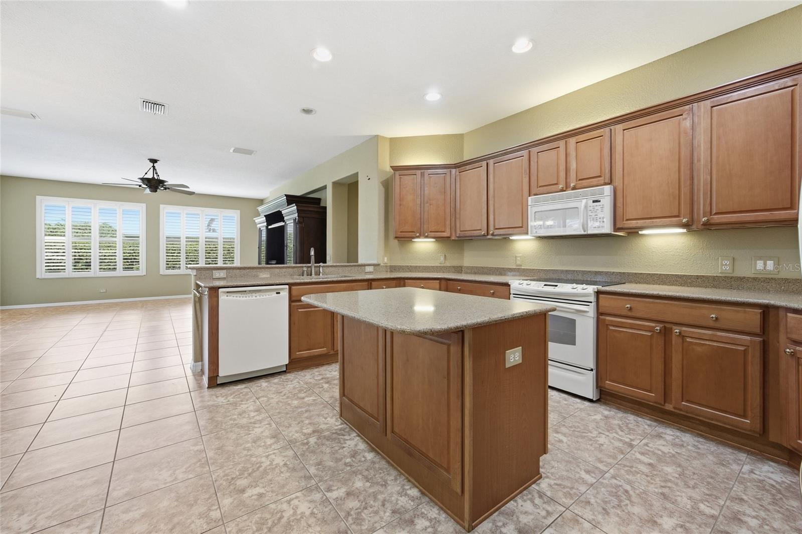 Image 19 of 55 For 9029 130th Loop