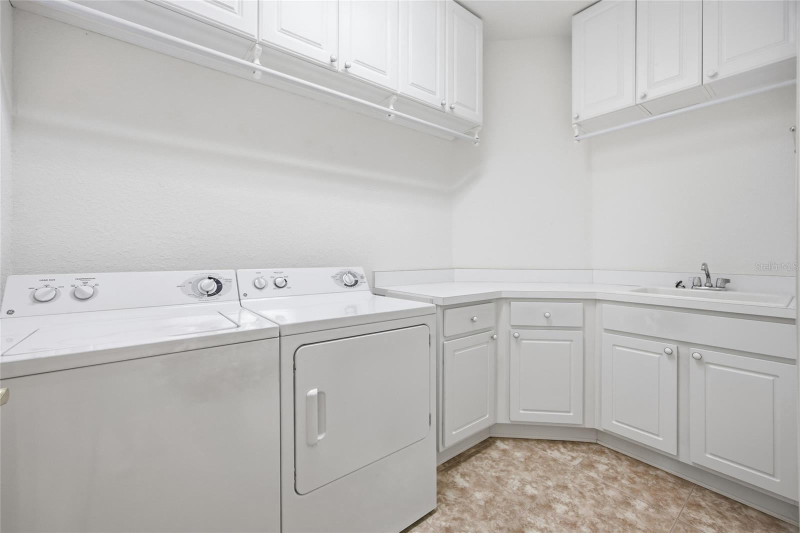 Image 41 of 55 For 9029 130th Loop