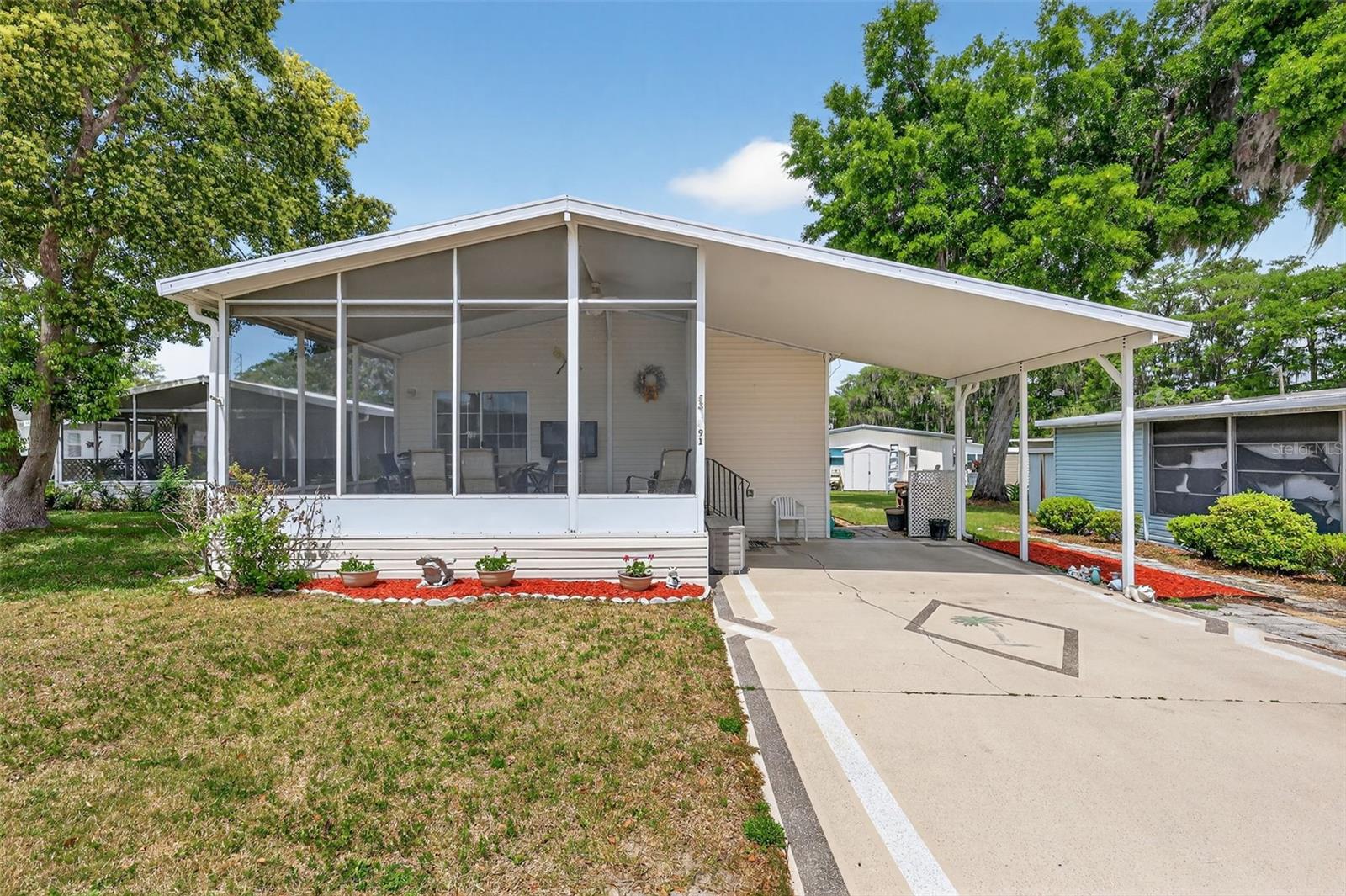 Image 3 of 42 For 691 Cindi Avenue