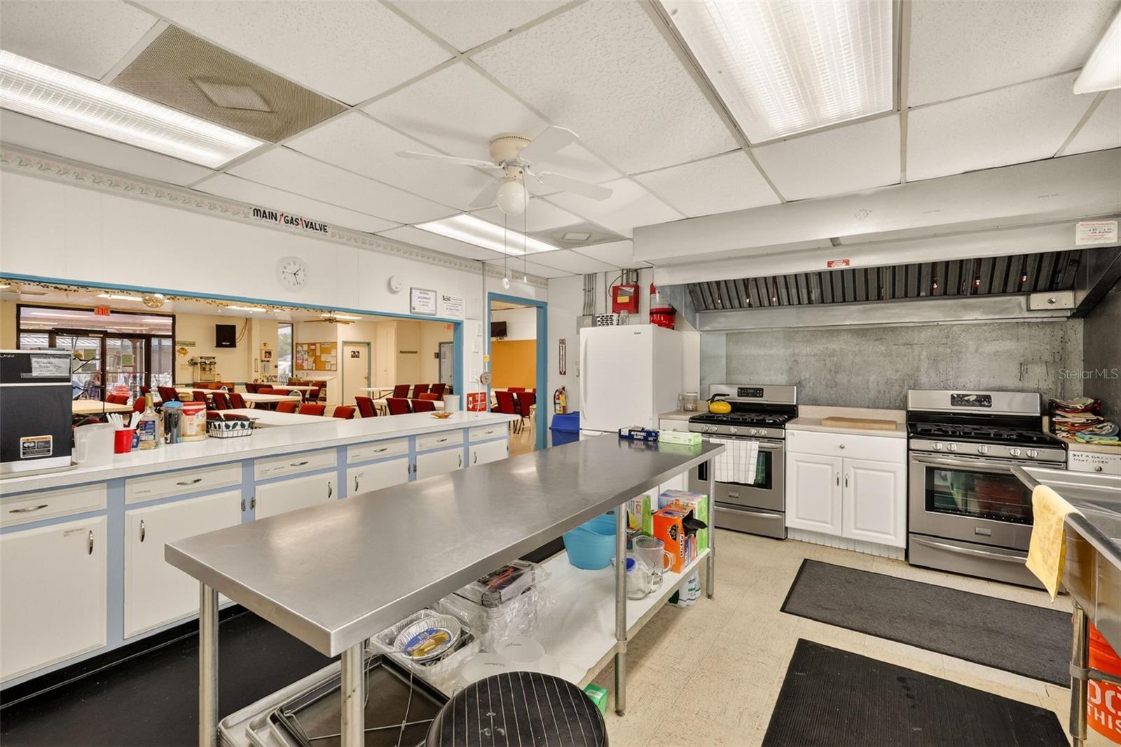 Image 38 of 42 For 691 Cindi Avenue