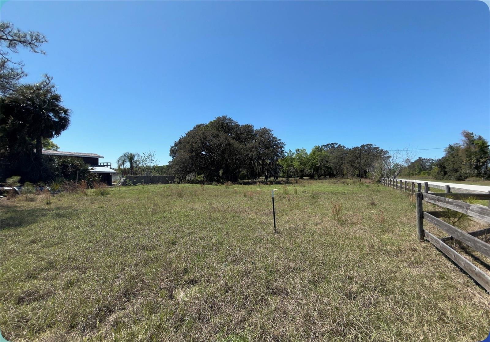 Image 16 of 45 For 9844 Poe Street