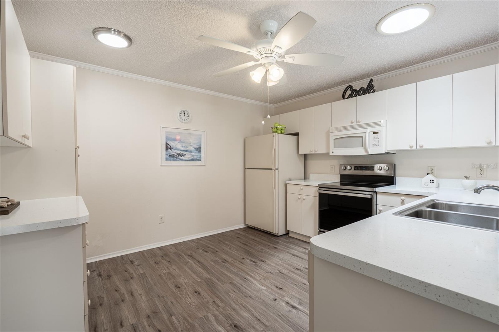 Image 13 of 27 For 3273 Riverton Road