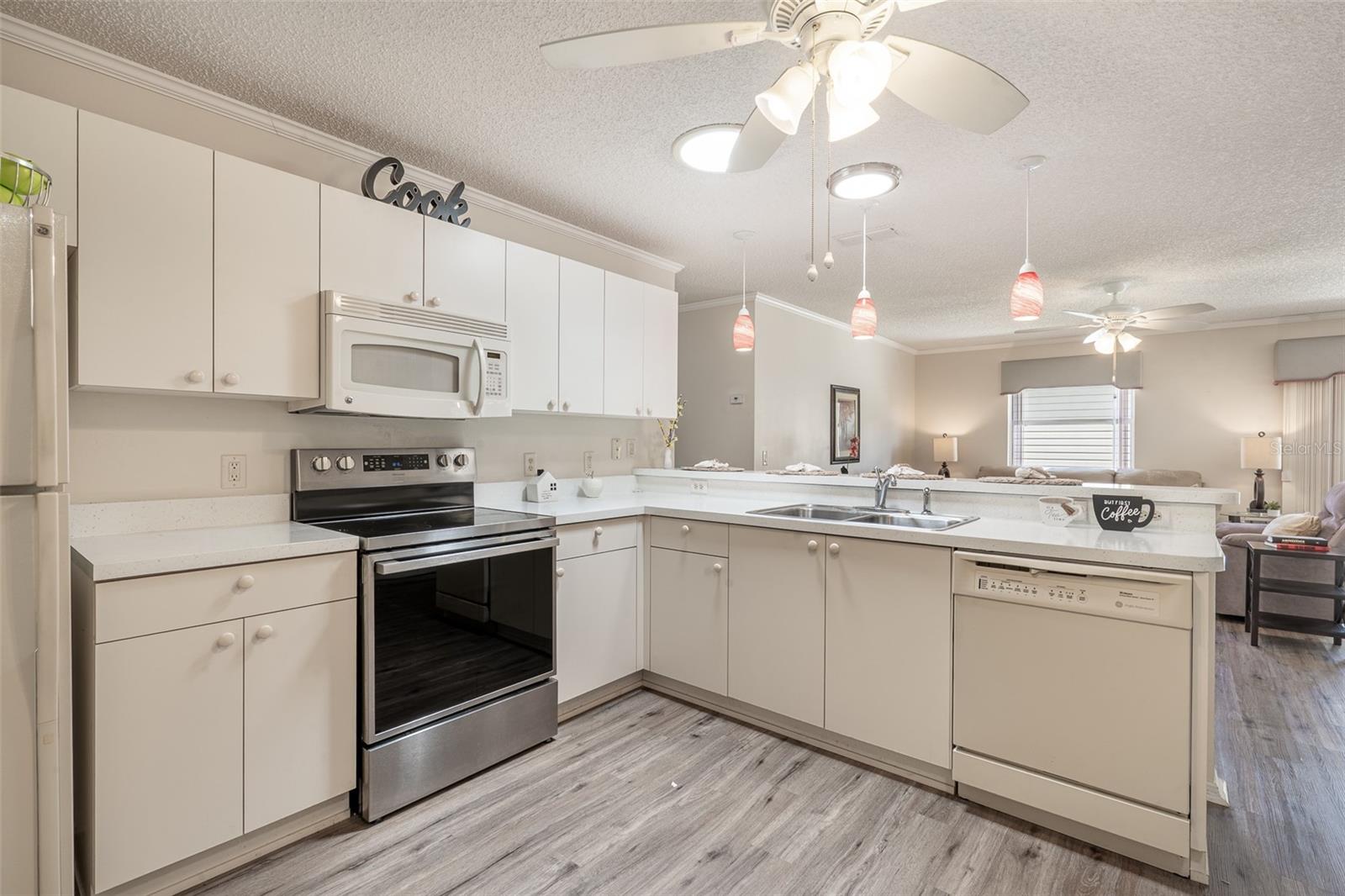 Image 14 of 27 For 3273 Riverton Road