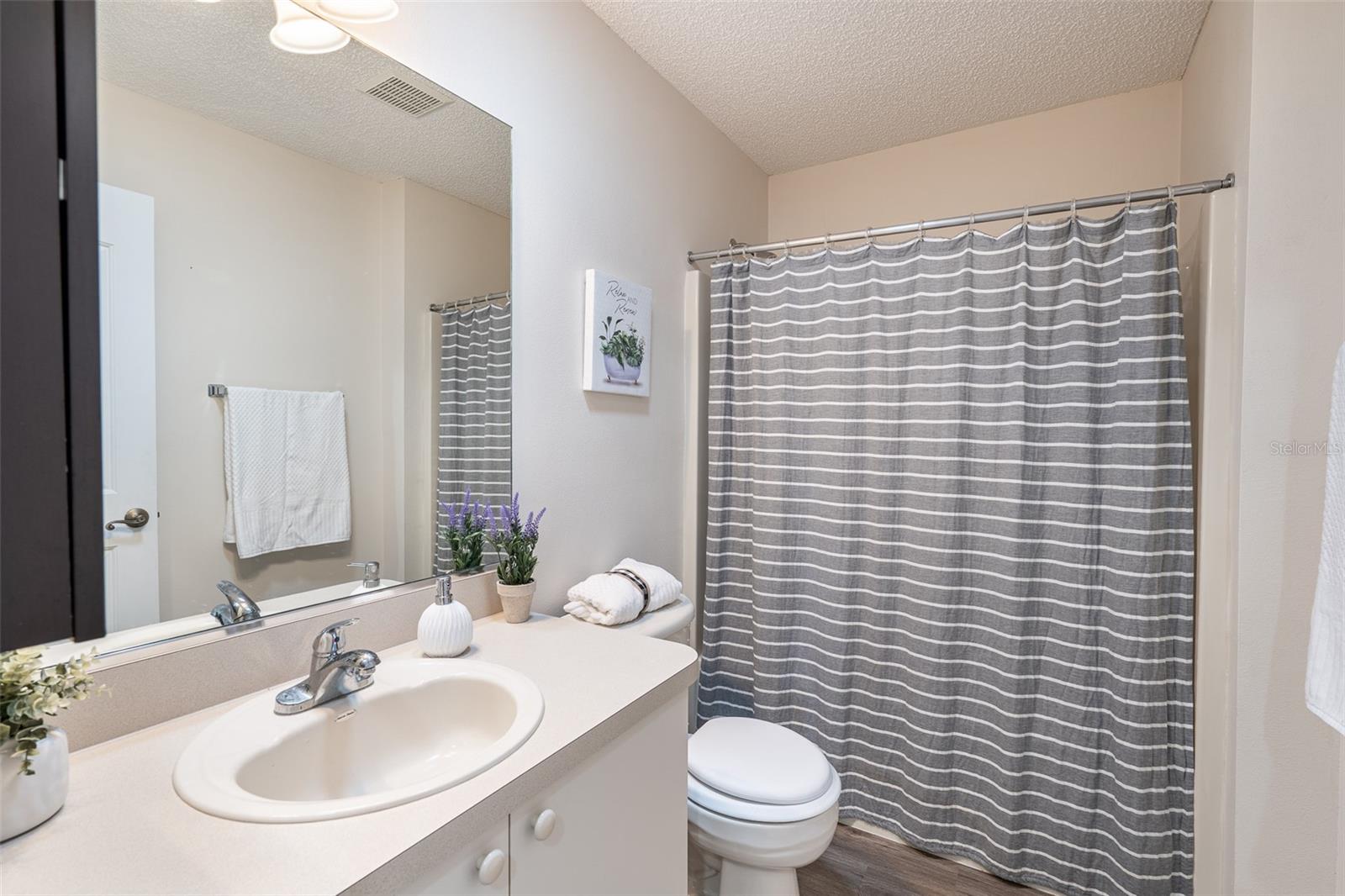 Image 21 of 27 For 3273 Riverton Road