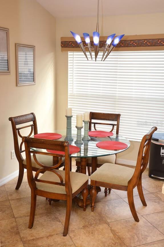 Image 4 of 7 For 16028 Magnolia Hill Street