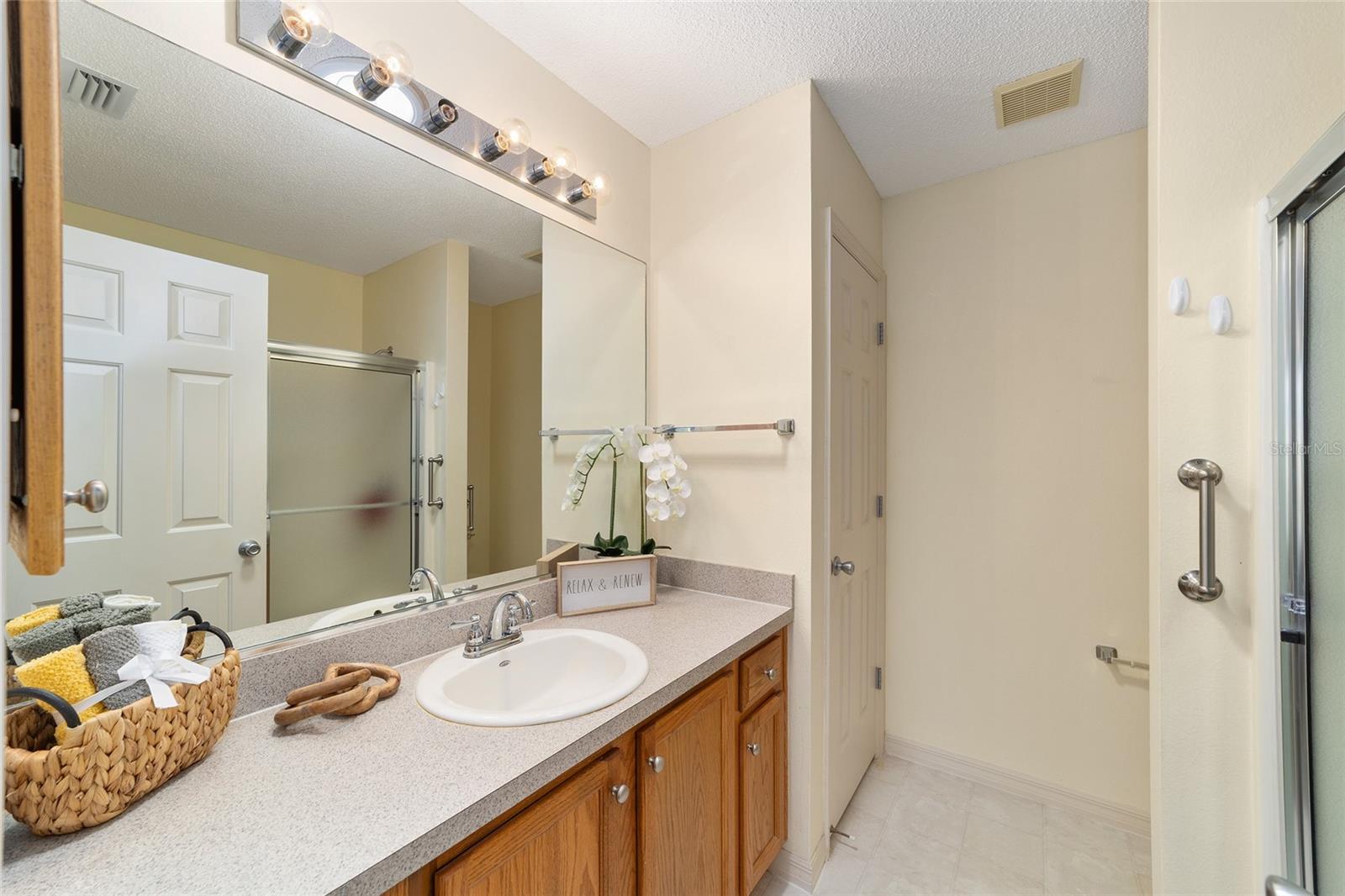 Image 25 of 43 For 17040 96th Chapelwood Circle