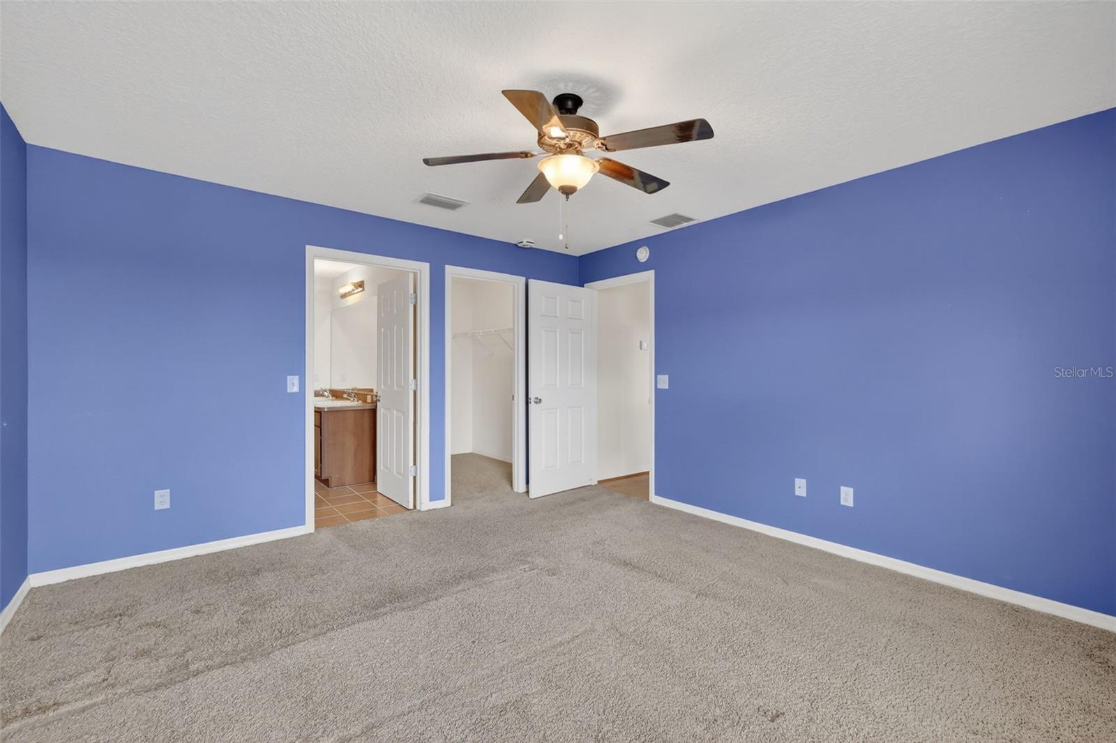 Listing photo id 22 for 287 Mercer Way